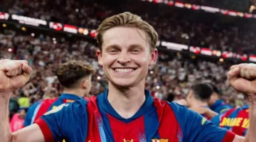 توقّع غياب دي يونج لمدة مباراتين بعد طرده في الكلاسيكو